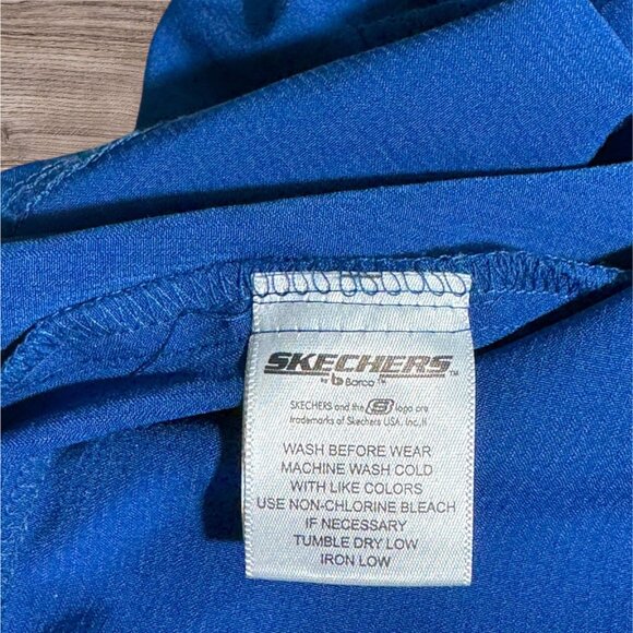 NWOT Skechers Womens Scrub Top Shirt Size M Blue Healthcare Nursing Medical - Picture 7 of 7